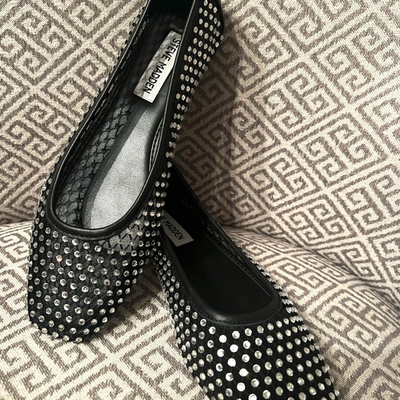 Steve Madden Shoes - New Steve Madden Black Rhinestone Embellished Ballet Flats. Sz 6.5 M.